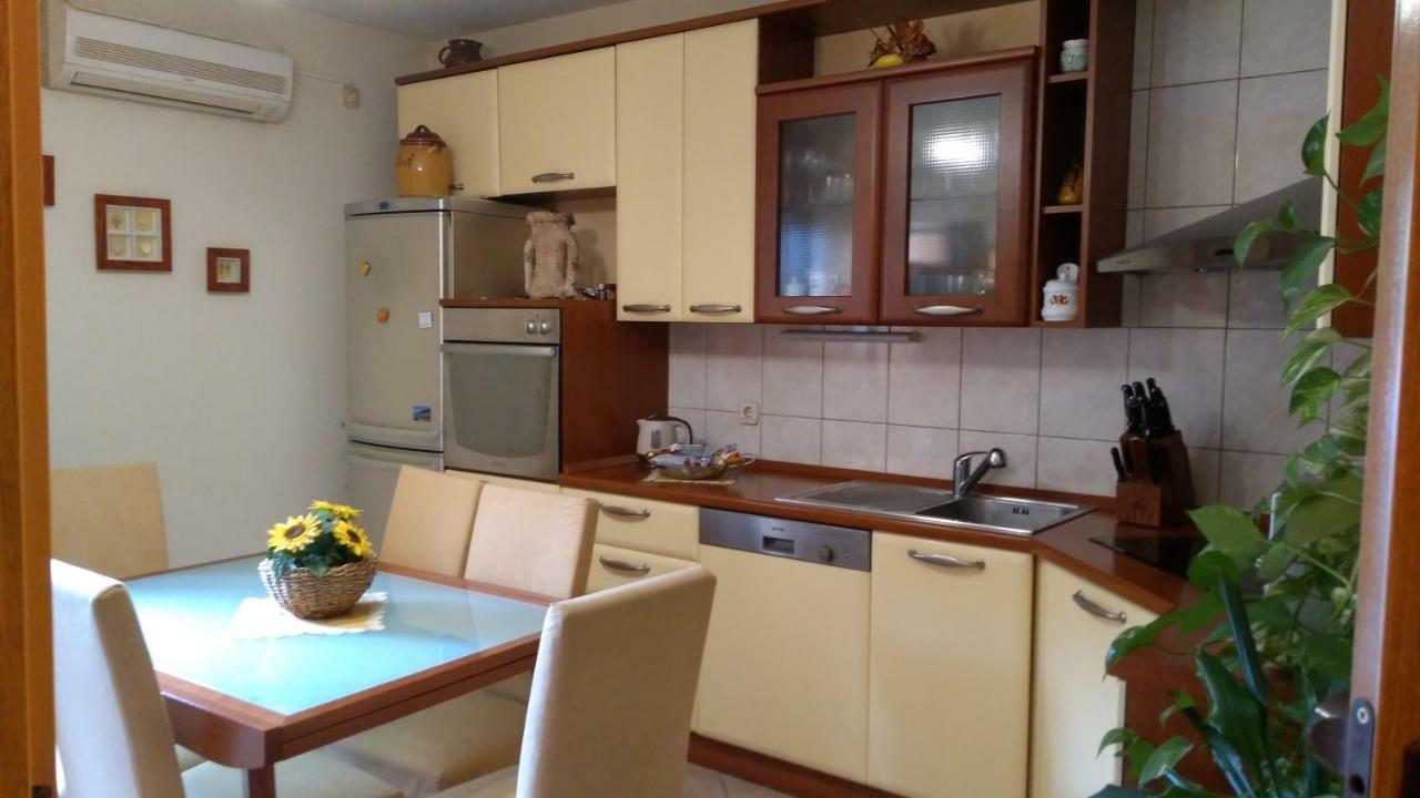 Apartment Tatjana Vis Zewnętrze zdjęcie